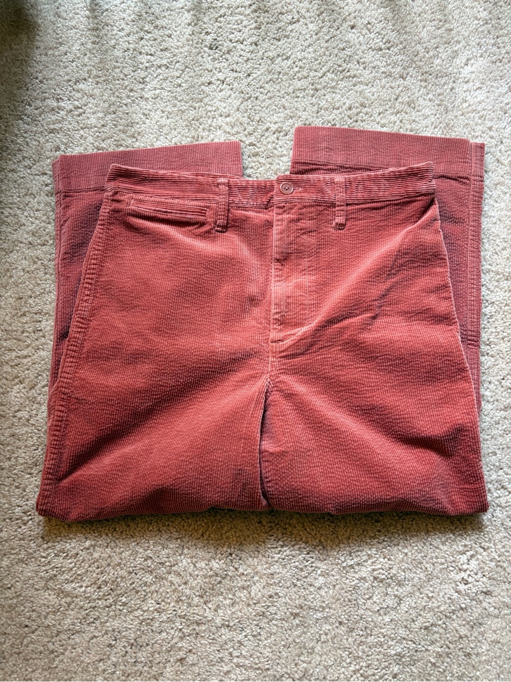 Madewell Corduroy Cropped Pants in Rosewood